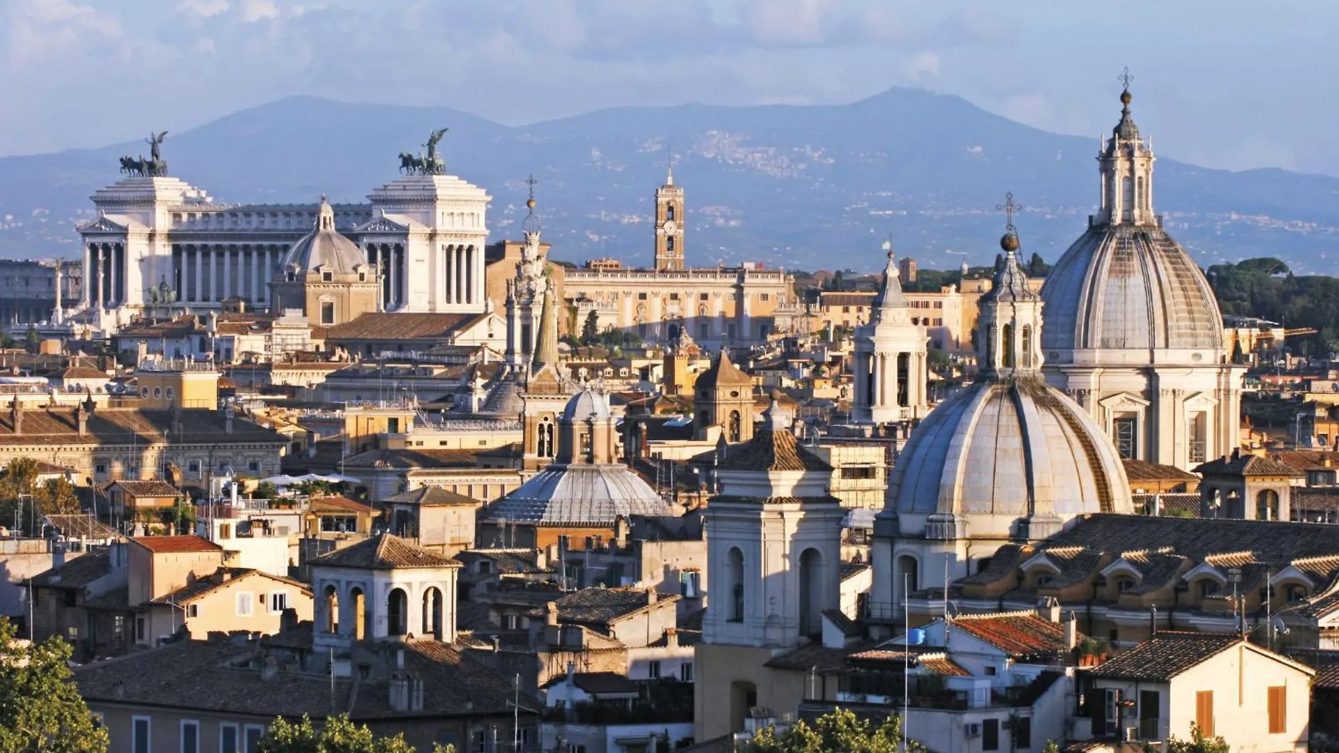 Apartment Luxury 3 Bedroom Flat By Interhome Rome